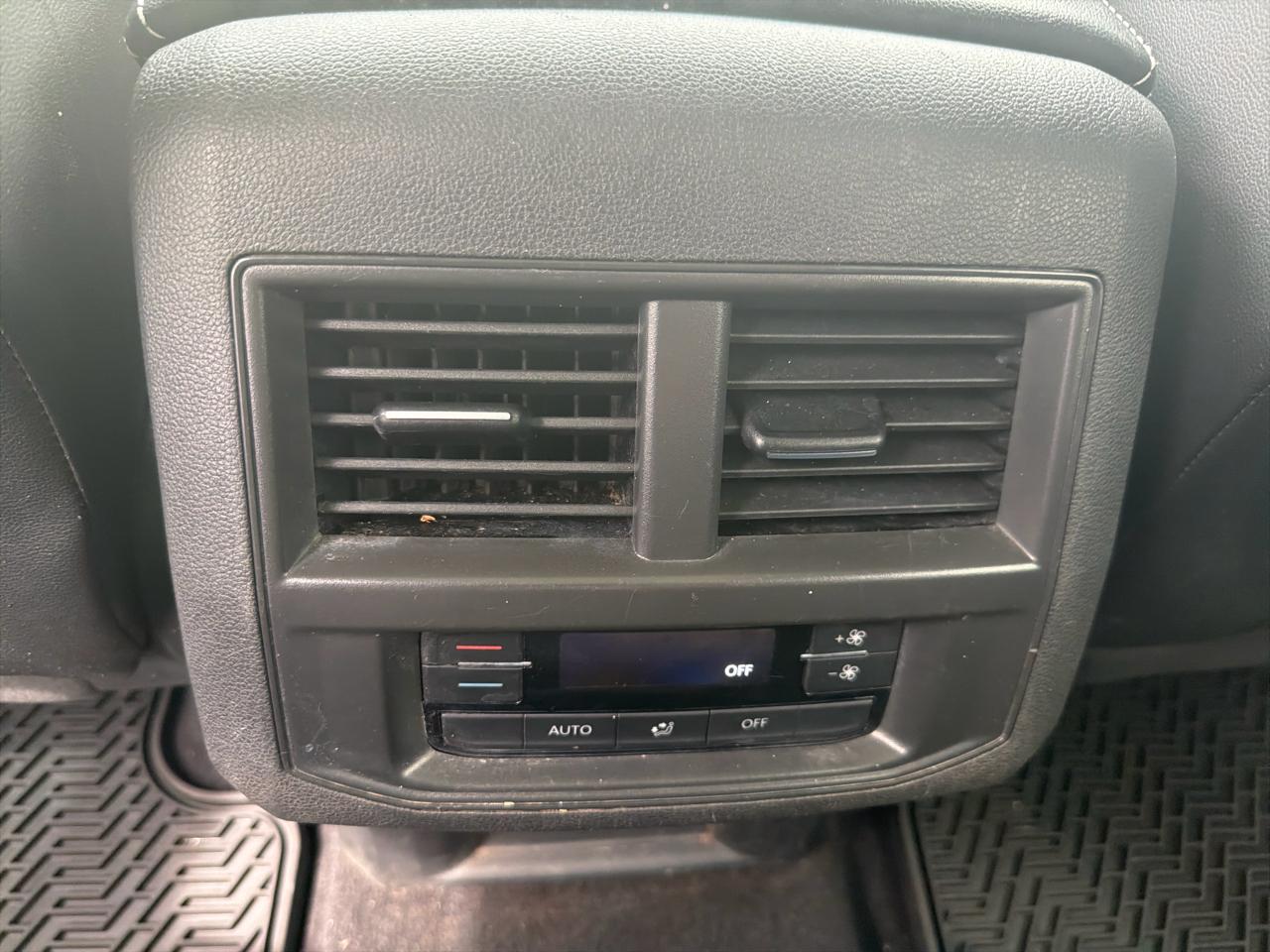 Volkswagen Atlas 2.0T SE w/Technology 4MOTION 2022