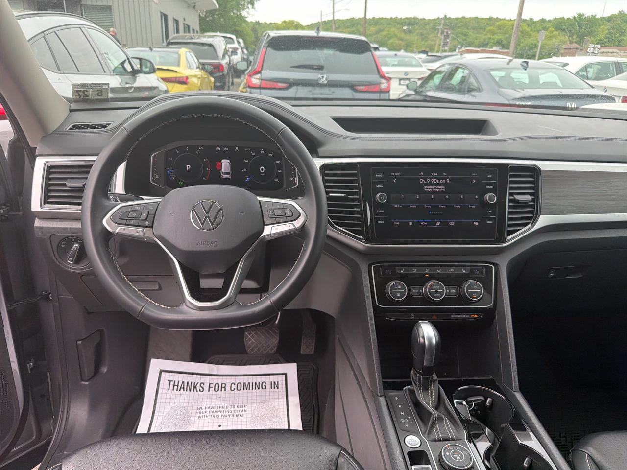 Volkswagen Atlas 2.0T SE w/Technology 4MOTION 2022