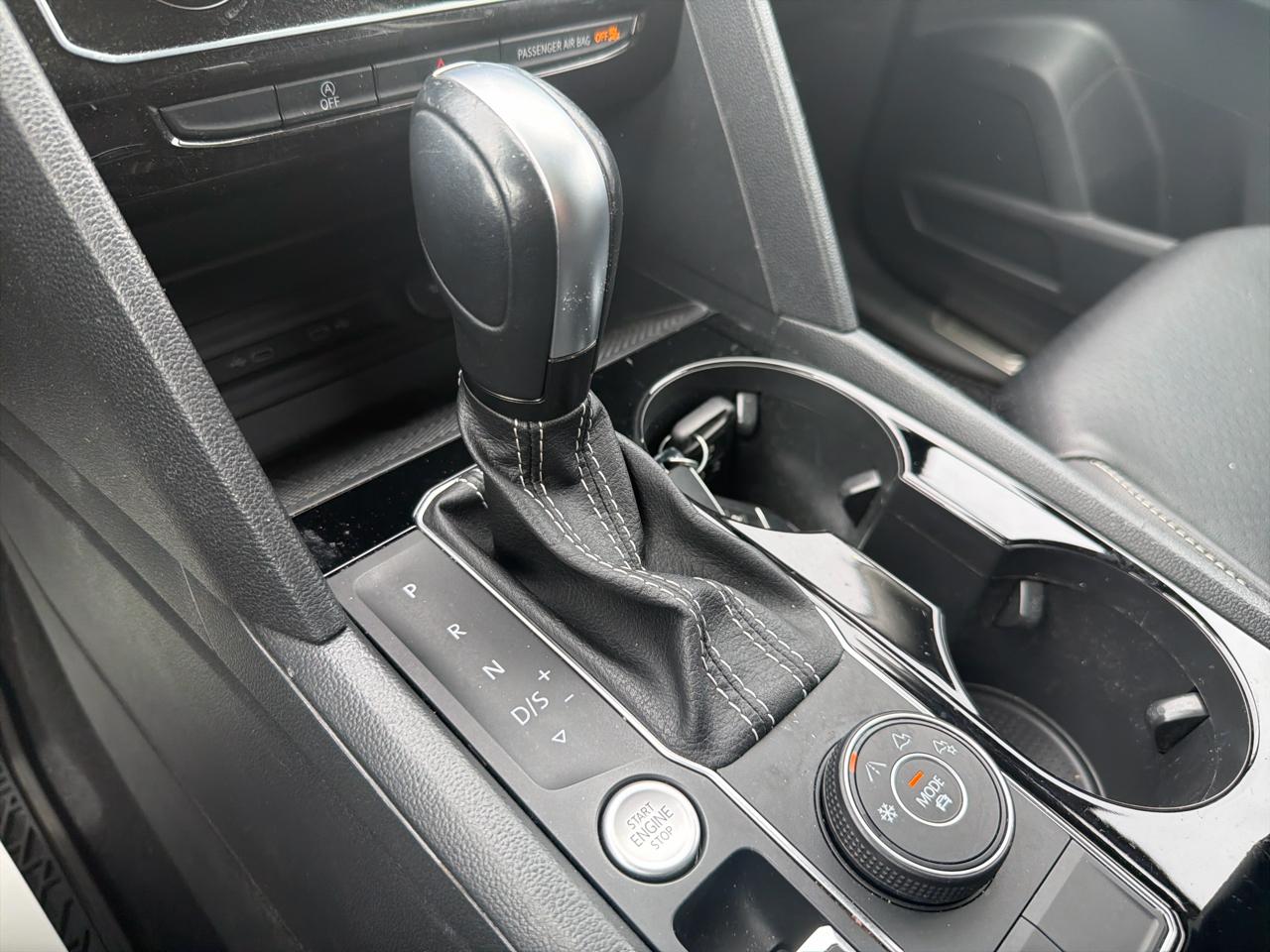 Volkswagen Atlas 2.0T SE w/Technology 4MOTION 2022
