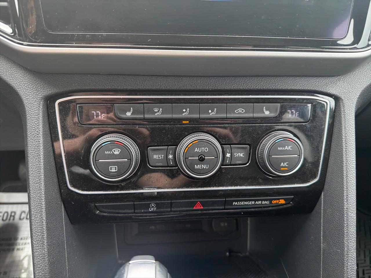 Volkswagen Atlas 2.0T SE w/Technology 4MOTION 2022