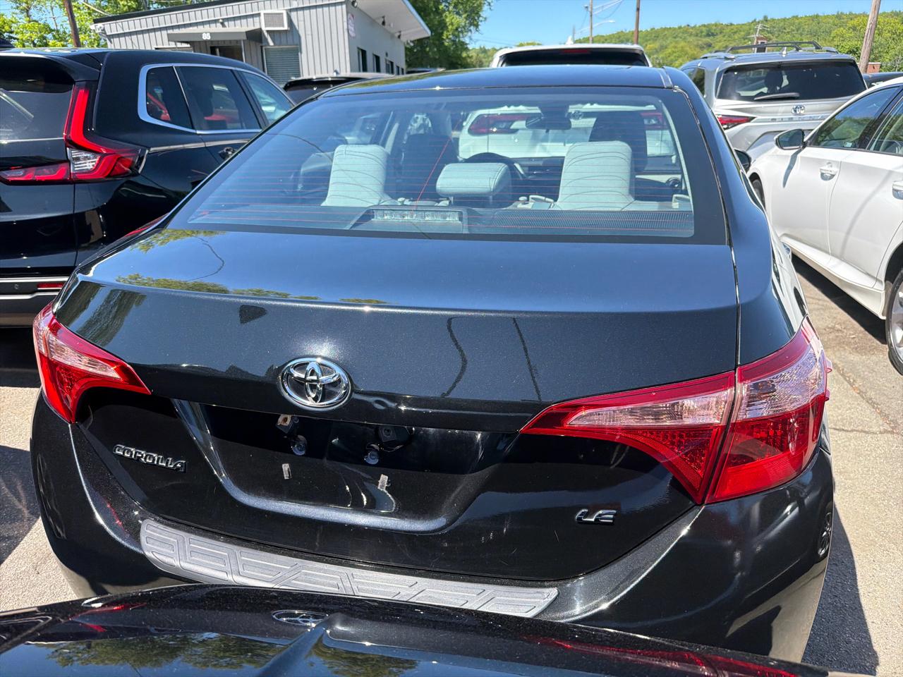 Toyota Corolla XLE CVT (Natl) 2018