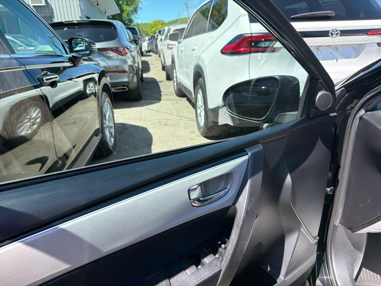 Toyota Corolla XLE CVT (Natl) 2018