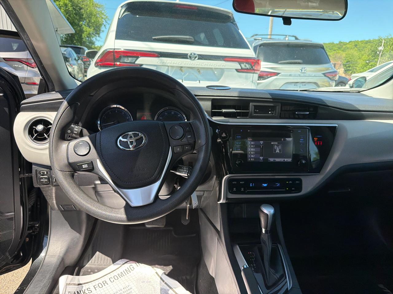 Toyota Corolla XLE CVT (Natl) 2018