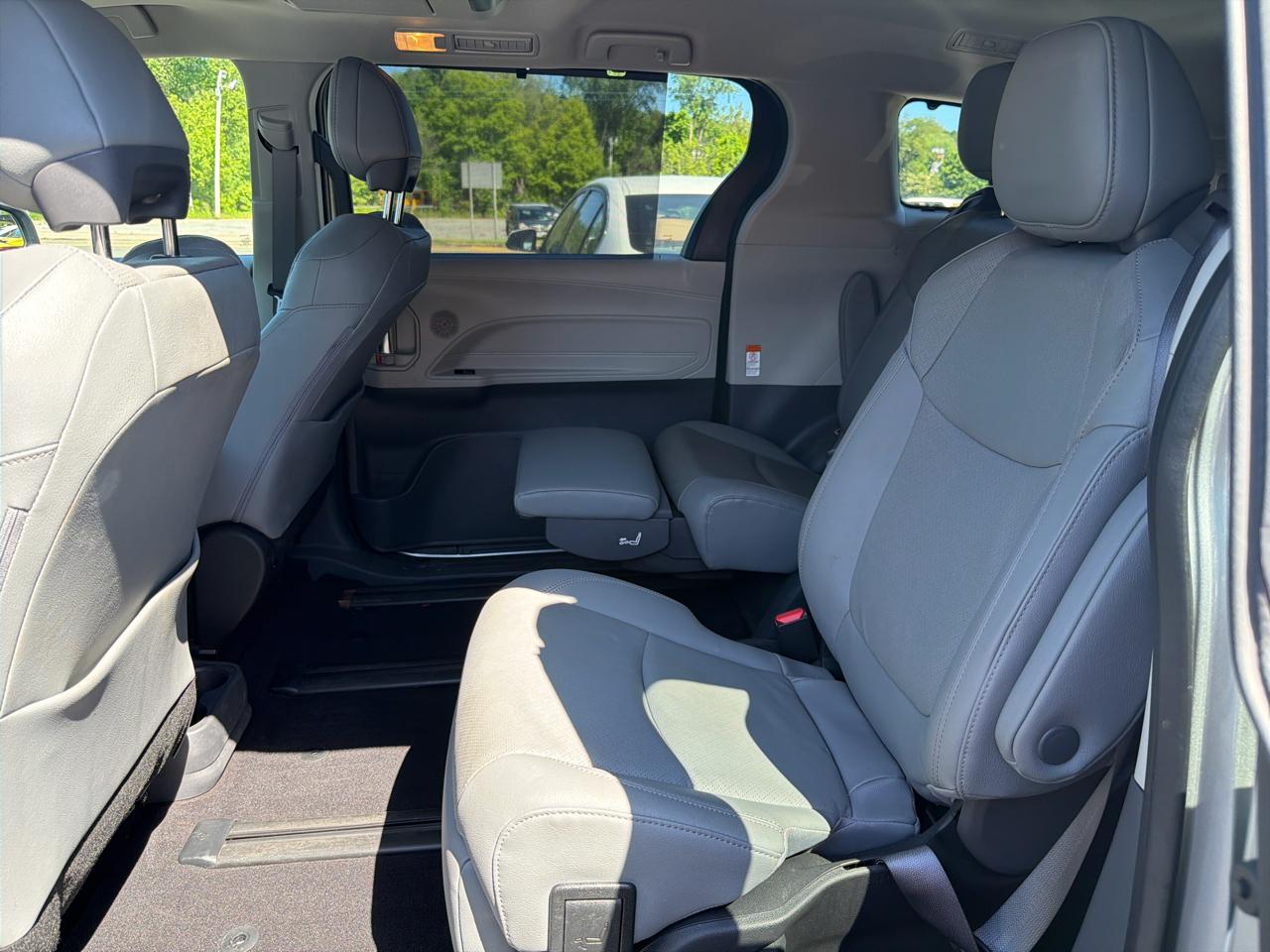 Toyota Sienna Limited AWD 7-Passenger (Natl) 2024