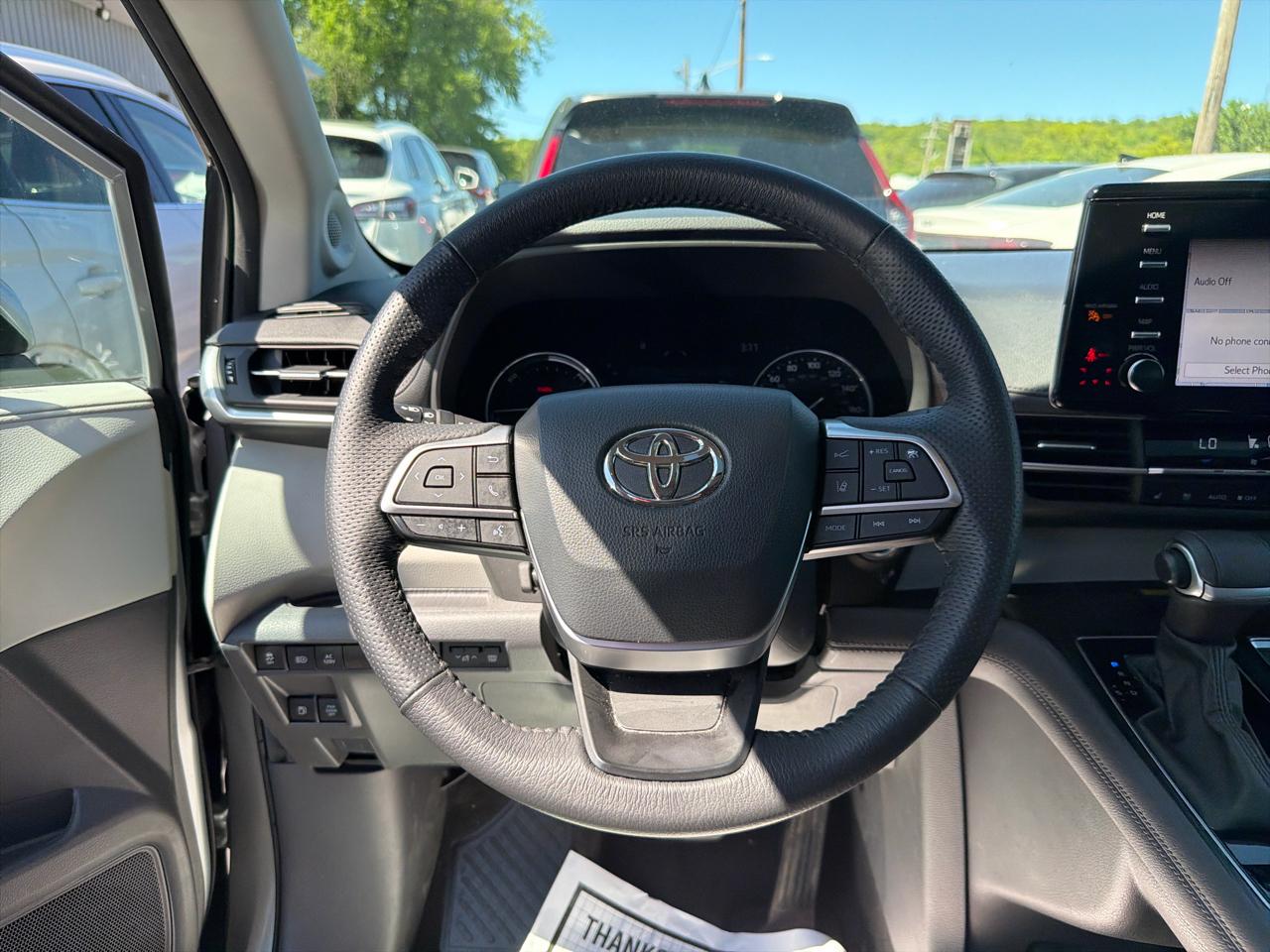 Toyota Sienna Limited AWD 7-Passenger (Natl) 2024