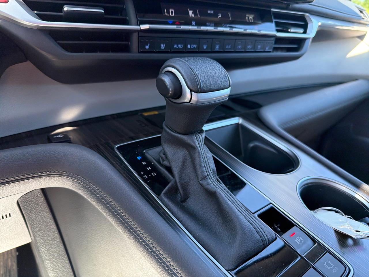 Toyota Sienna Limited AWD 7-Passenger (Natl) 2024