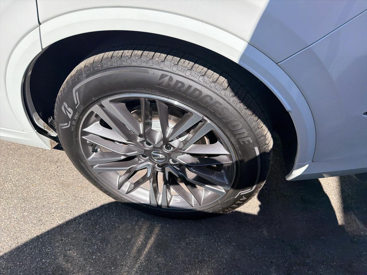 Acura MDX SH-AWD w/Advance Package 2025