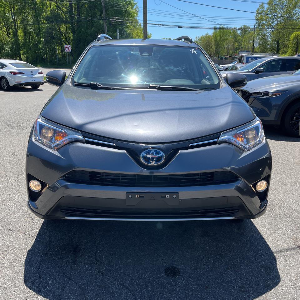 Toyota RAV4  2018