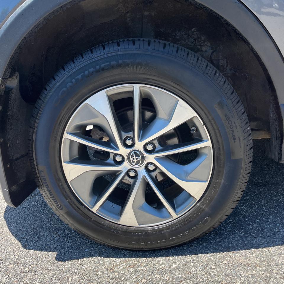 Toyota RAV4  2018