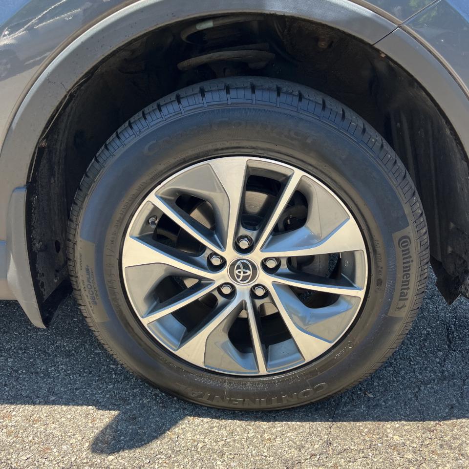 Toyota RAV4  2018
