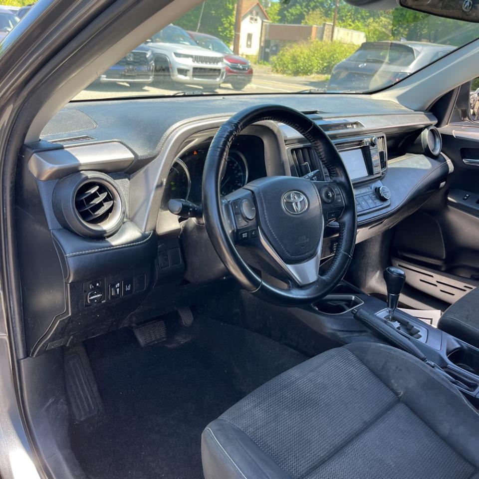 Toyota RAV4  2018