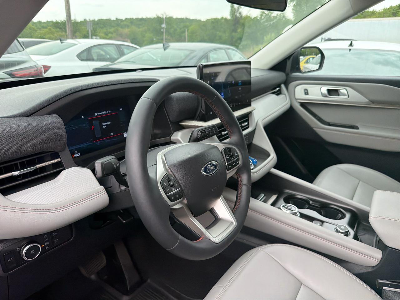 Ford Explorer Active 4WD 2025