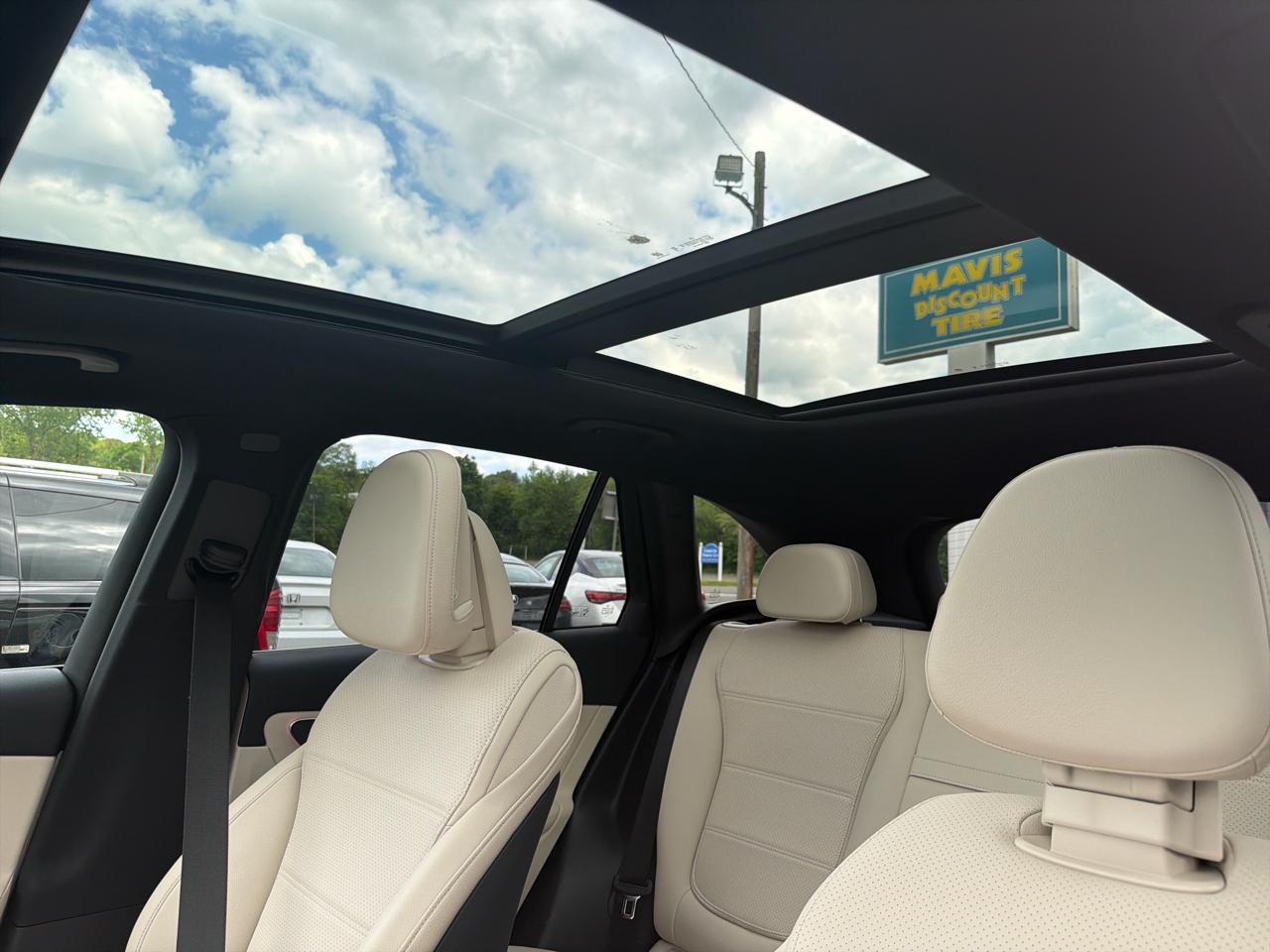 Mercedes-Benz GLC GLC 350e 4MATIC SUV 2025