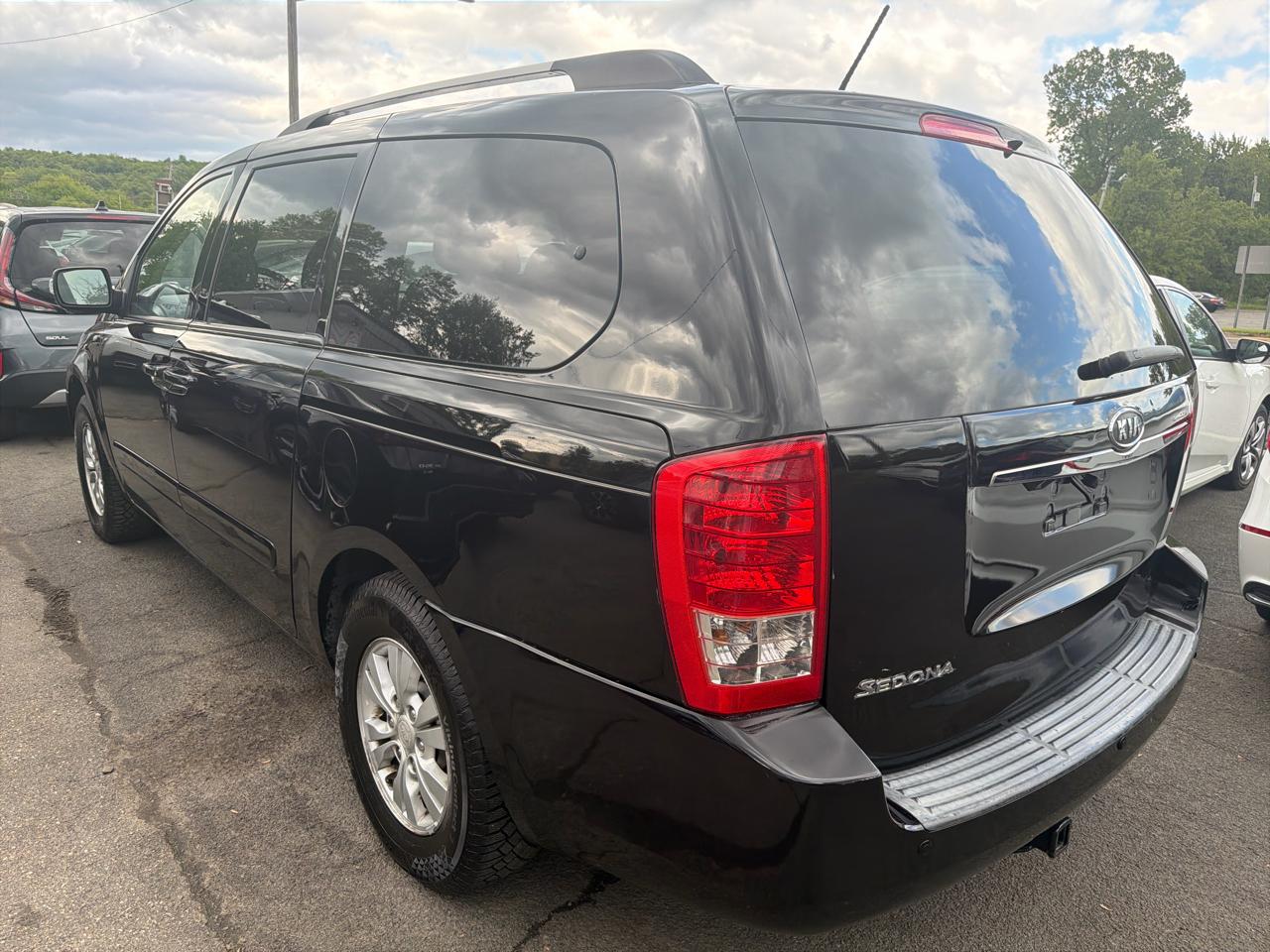 Kia Sedona 4dr Wgn LX 2012