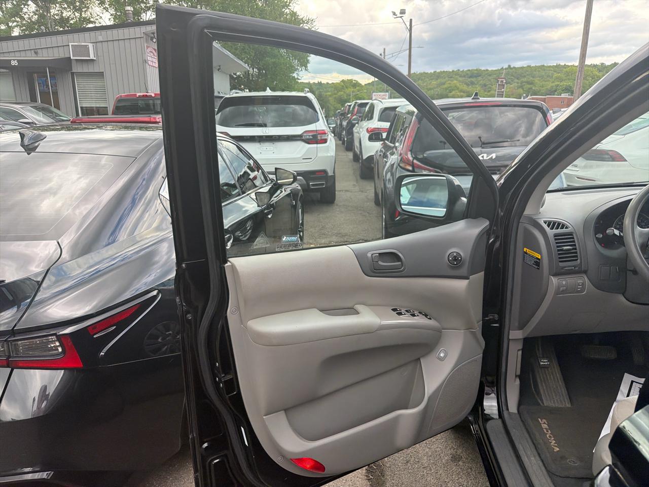 Kia Sedona 4dr Wgn LX 2012