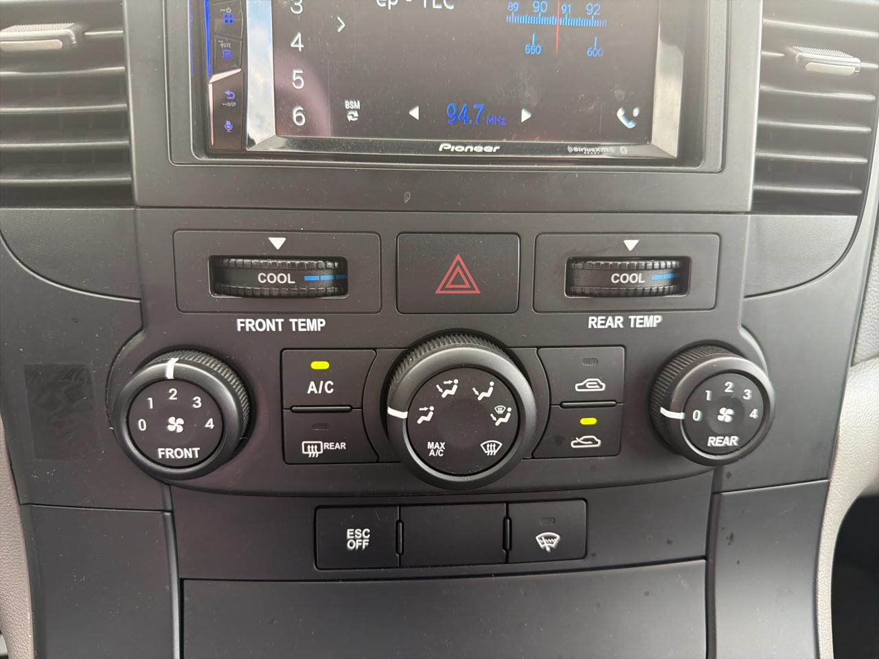 Kia Sedona 4dr Wgn LX 2012