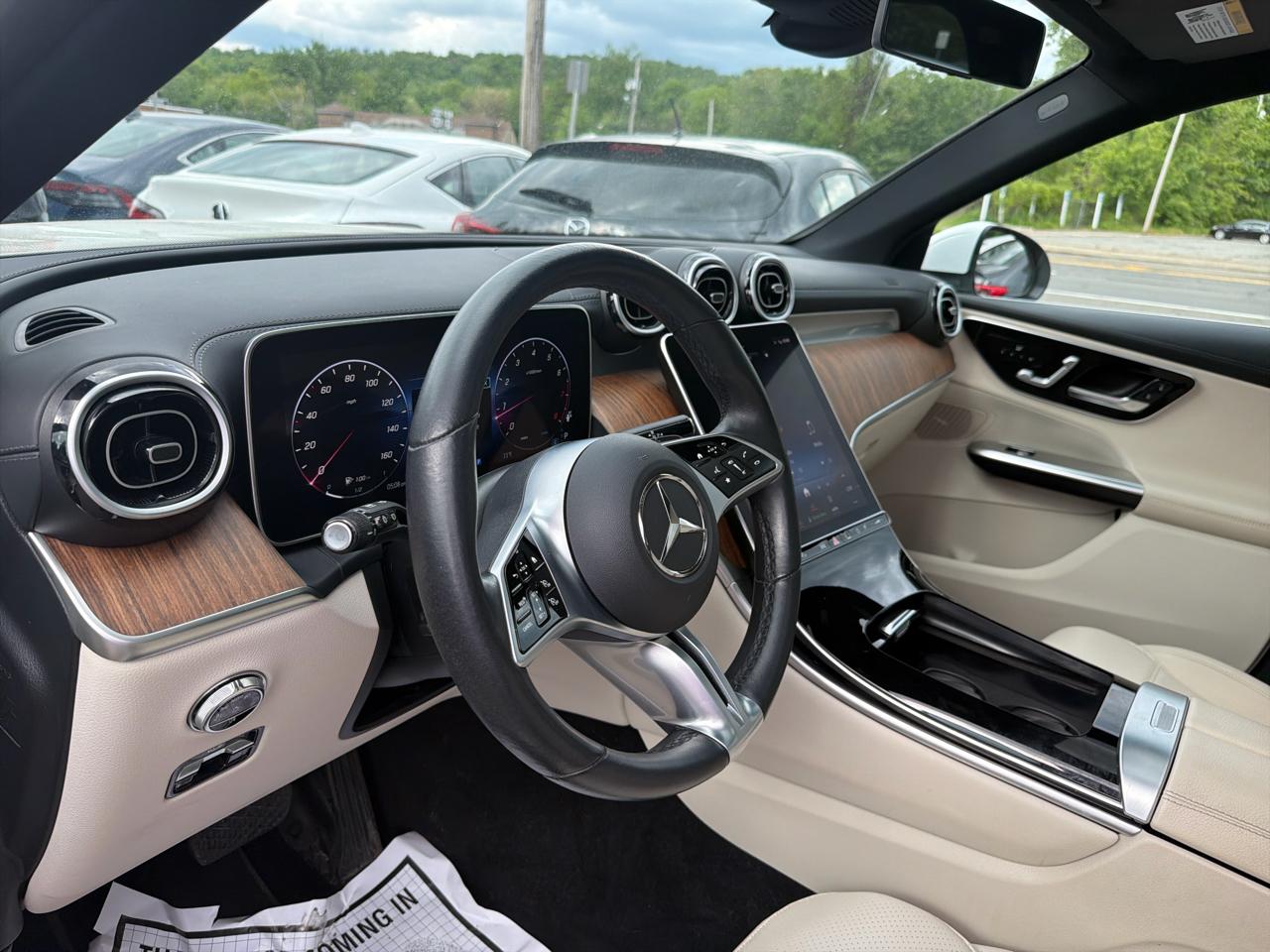 Mercedes-Benz GLC GLC 300 4MATIC SUV 2023