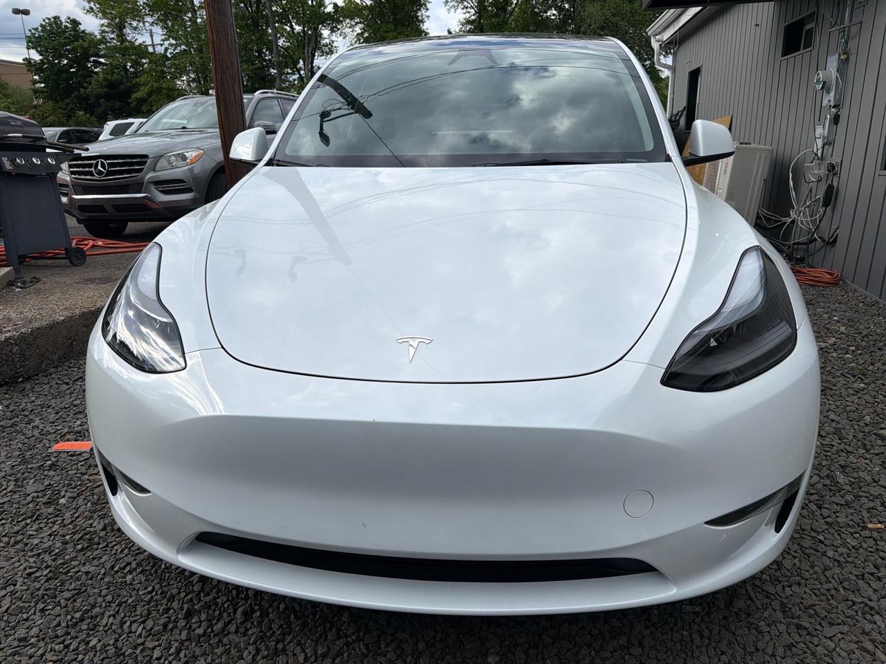 Tesla Model Y Long Range AWD 2024