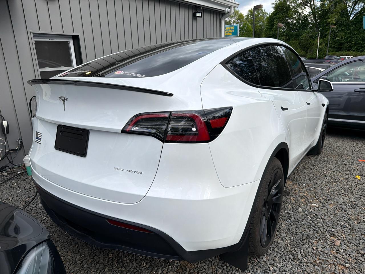 Tesla Model Y Long Range AWD 2024