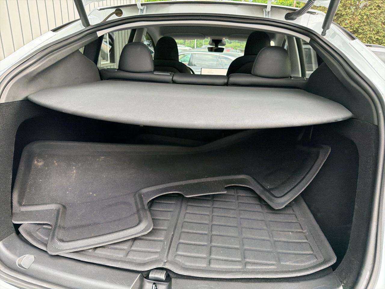 Tesla Model Y Long Range AWD 2024