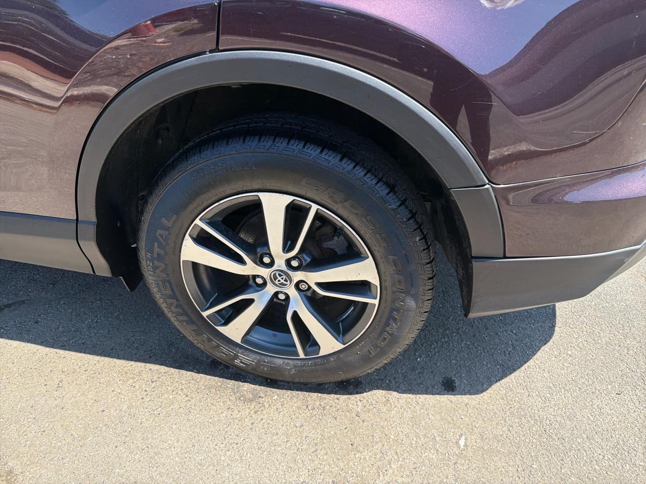 Toyota RAV4 AWD 4dr XLE (Natl) 2016