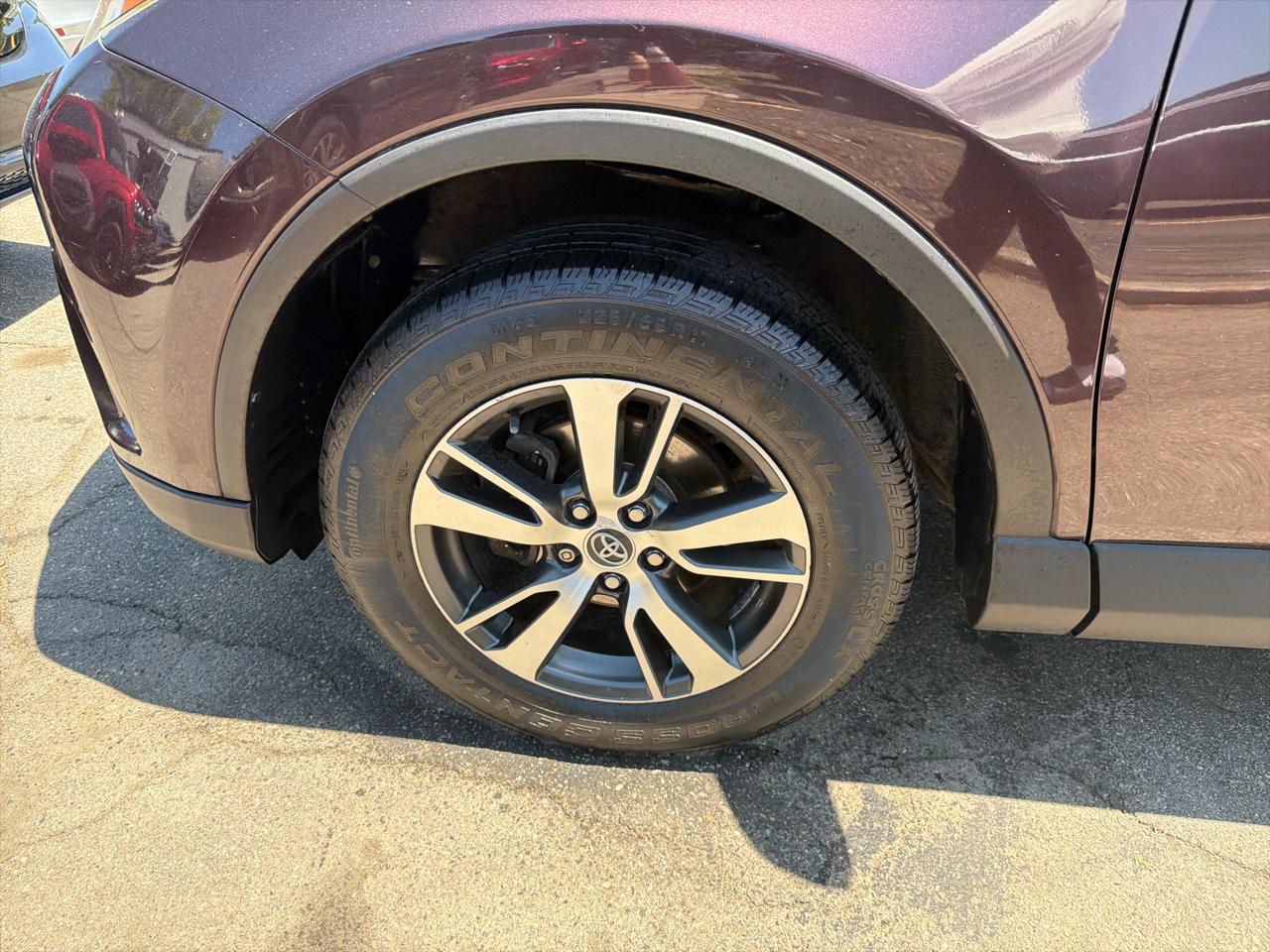 Toyota RAV4 AWD 4dr XLE (Natl) 2016