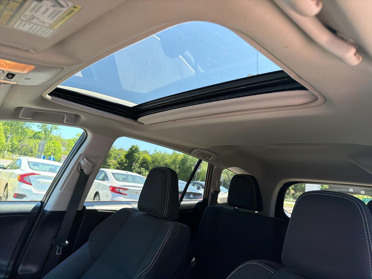 Toyota RAV4 AWD 4dr XLE (Natl) 2016