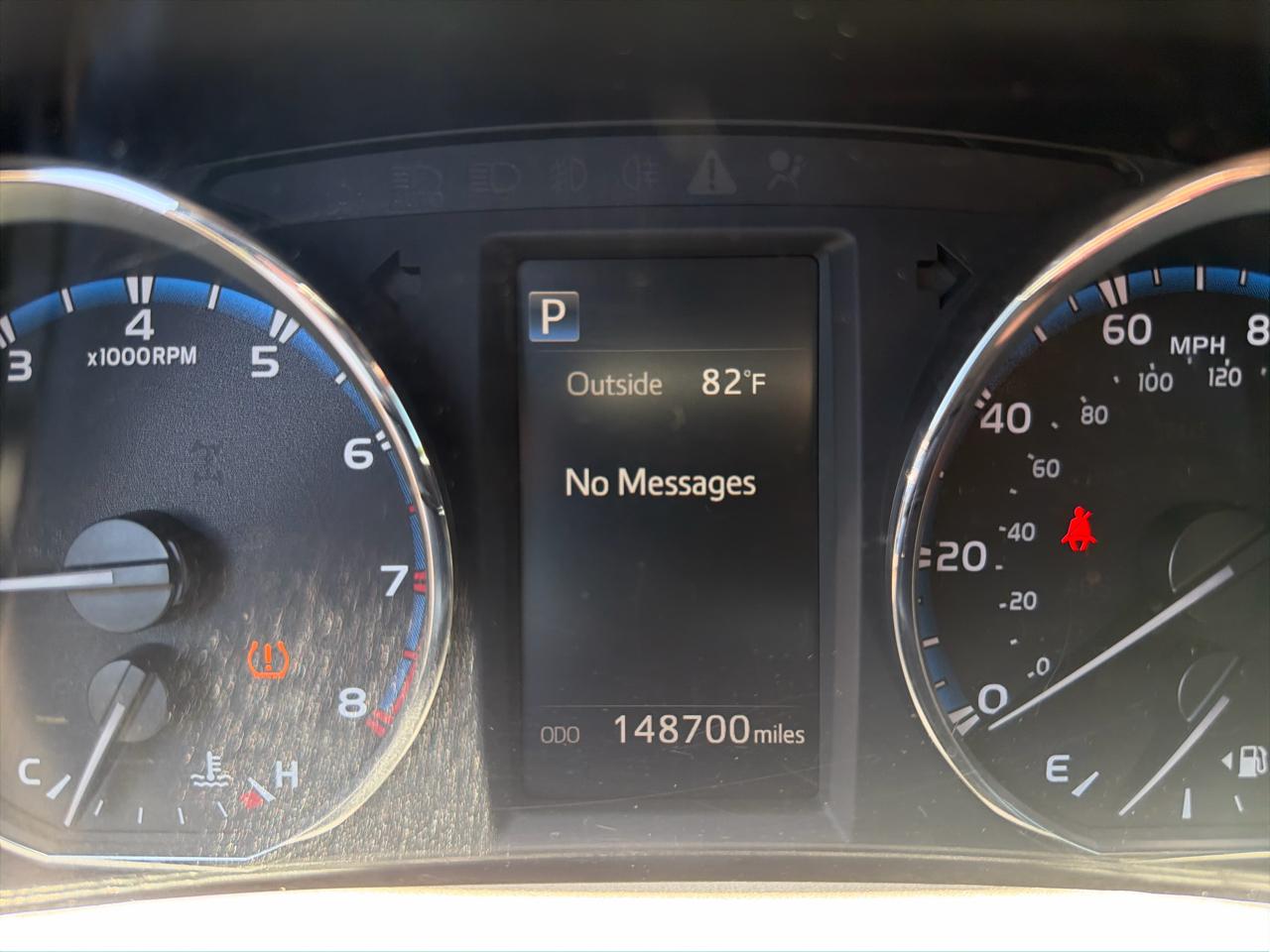 Toyota RAV4 AWD 4dr XLE (Natl) 2016
