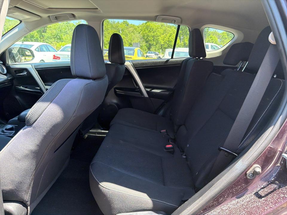 Toyota RAV4 AWD 4dr XLE (Natl) 2016