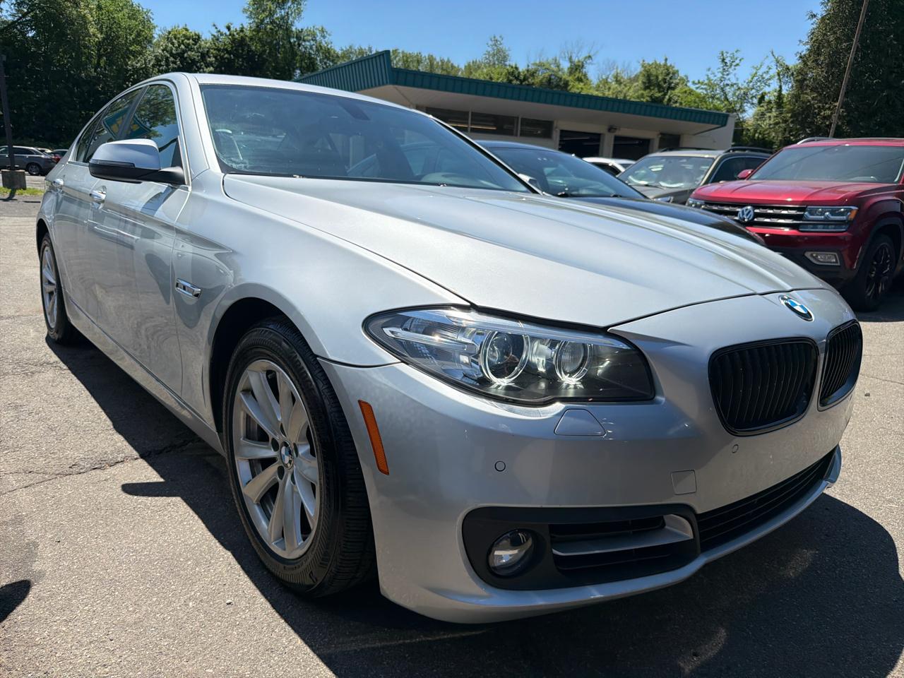 BMW 5 Series 4dr Sdn 528i xDrive AWD 2015