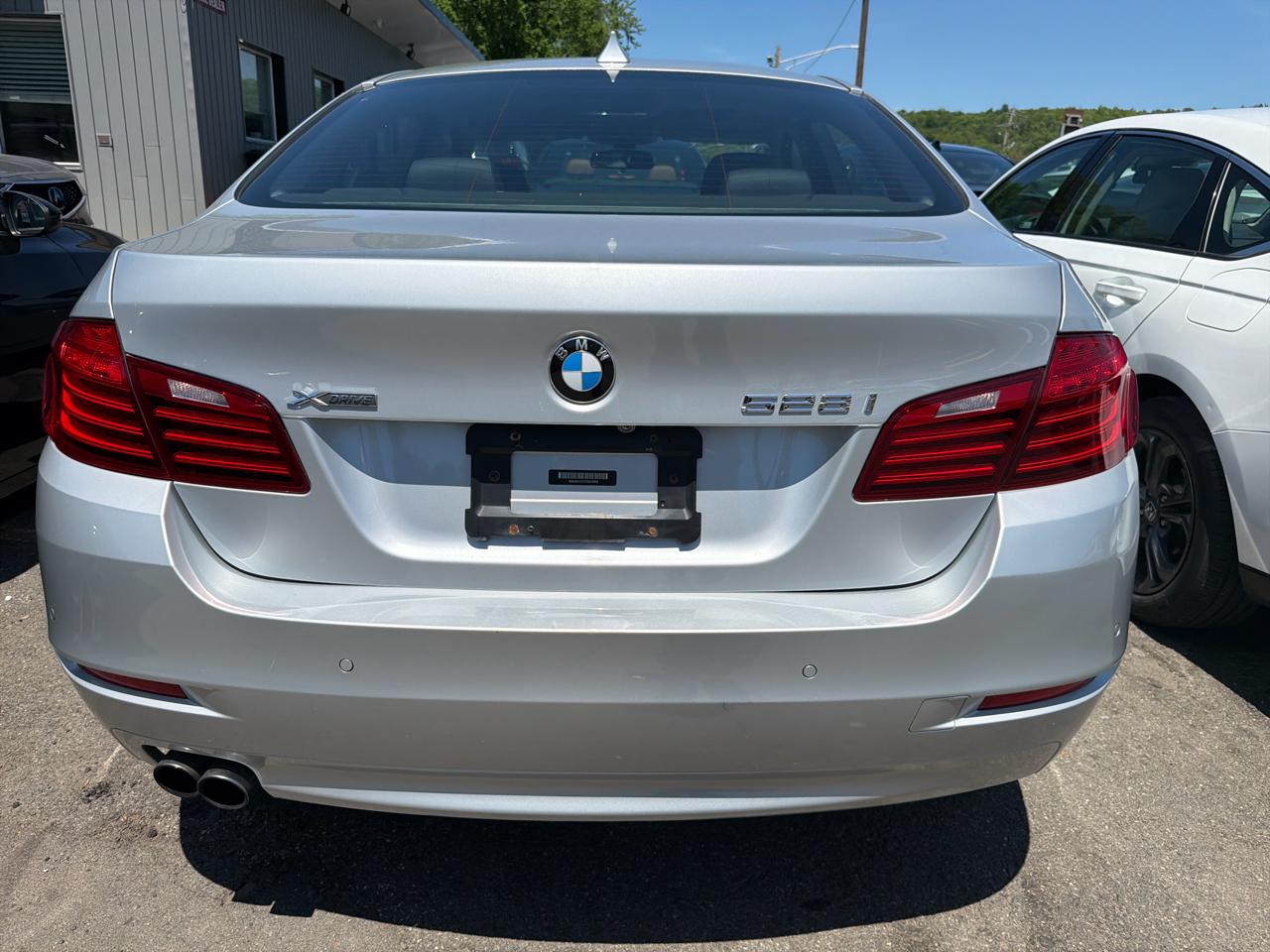 BMW 5 Series 4dr Sdn 528i xDrive AWD 2015