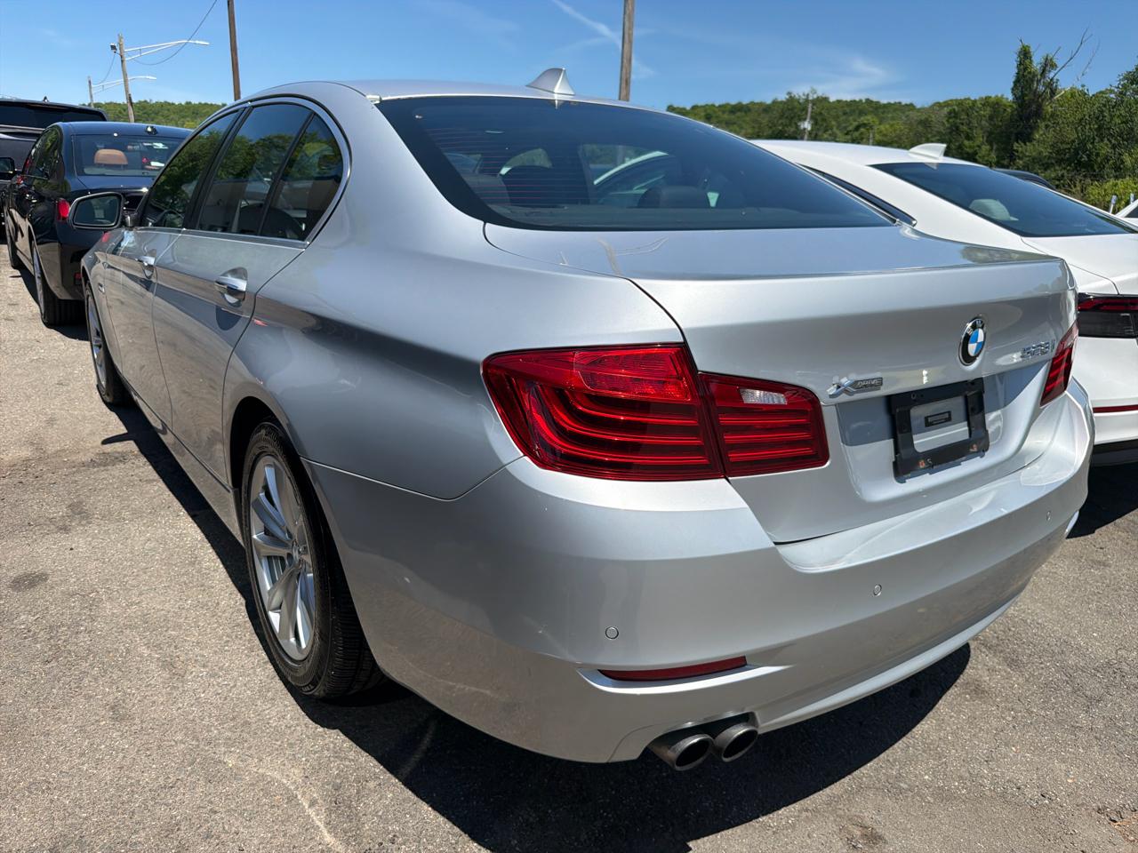 BMW 5 Series 4dr Sdn 528i xDrive AWD 2015
