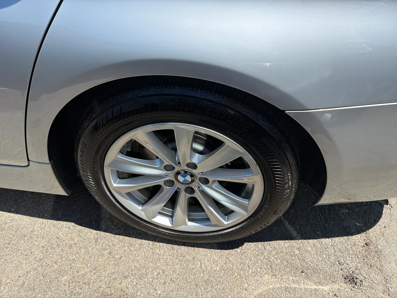 BMW 5 Series 4dr Sdn 528i xDrive AWD 2015