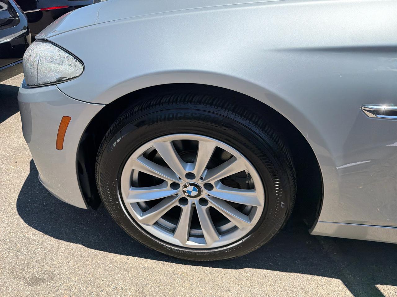 BMW 5 Series 4dr Sdn 528i xDrive AWD 2015
