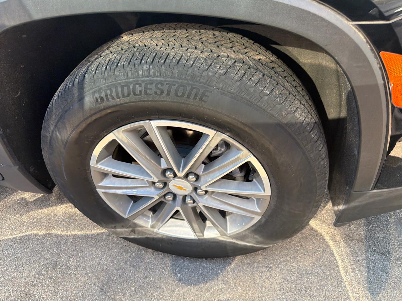 Chevrolet Traverse FWD 4dr LT Cloth w/1LT 2023