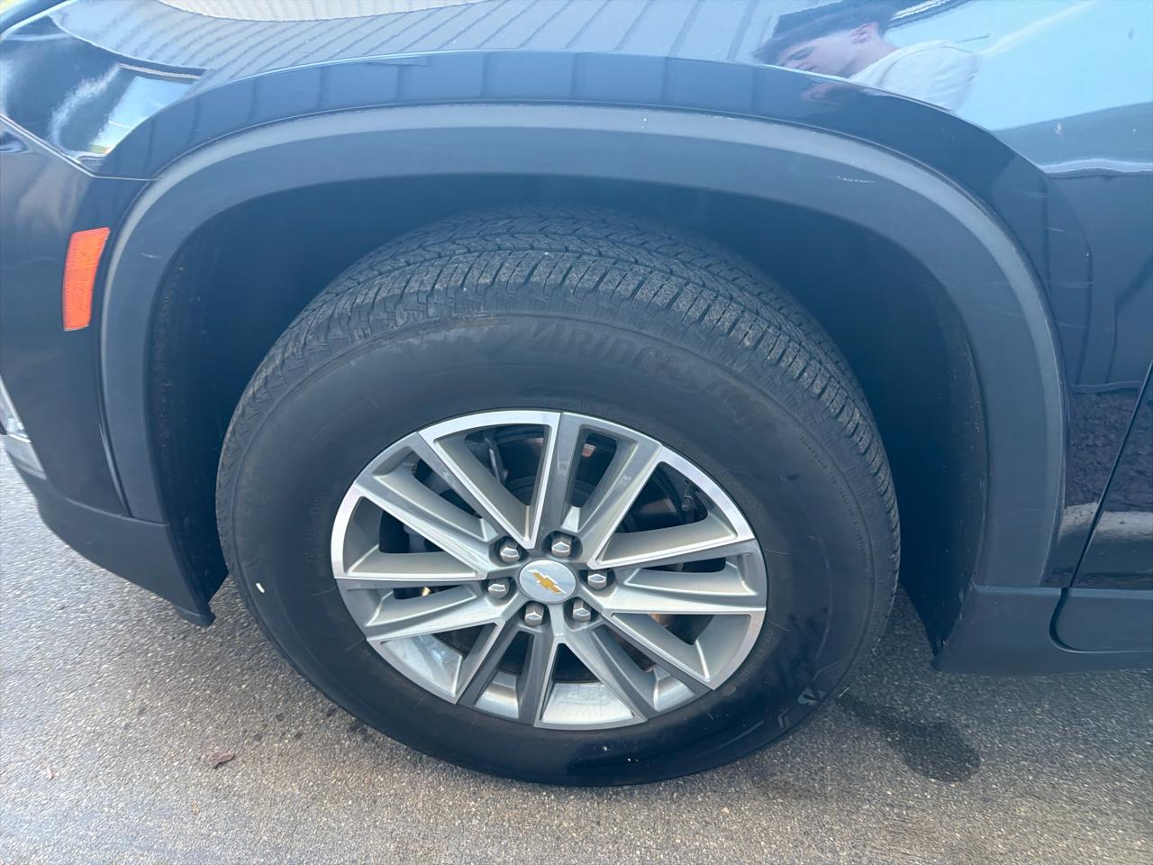 Chevrolet Traverse FWD 4dr LT Cloth w/1LT 2023