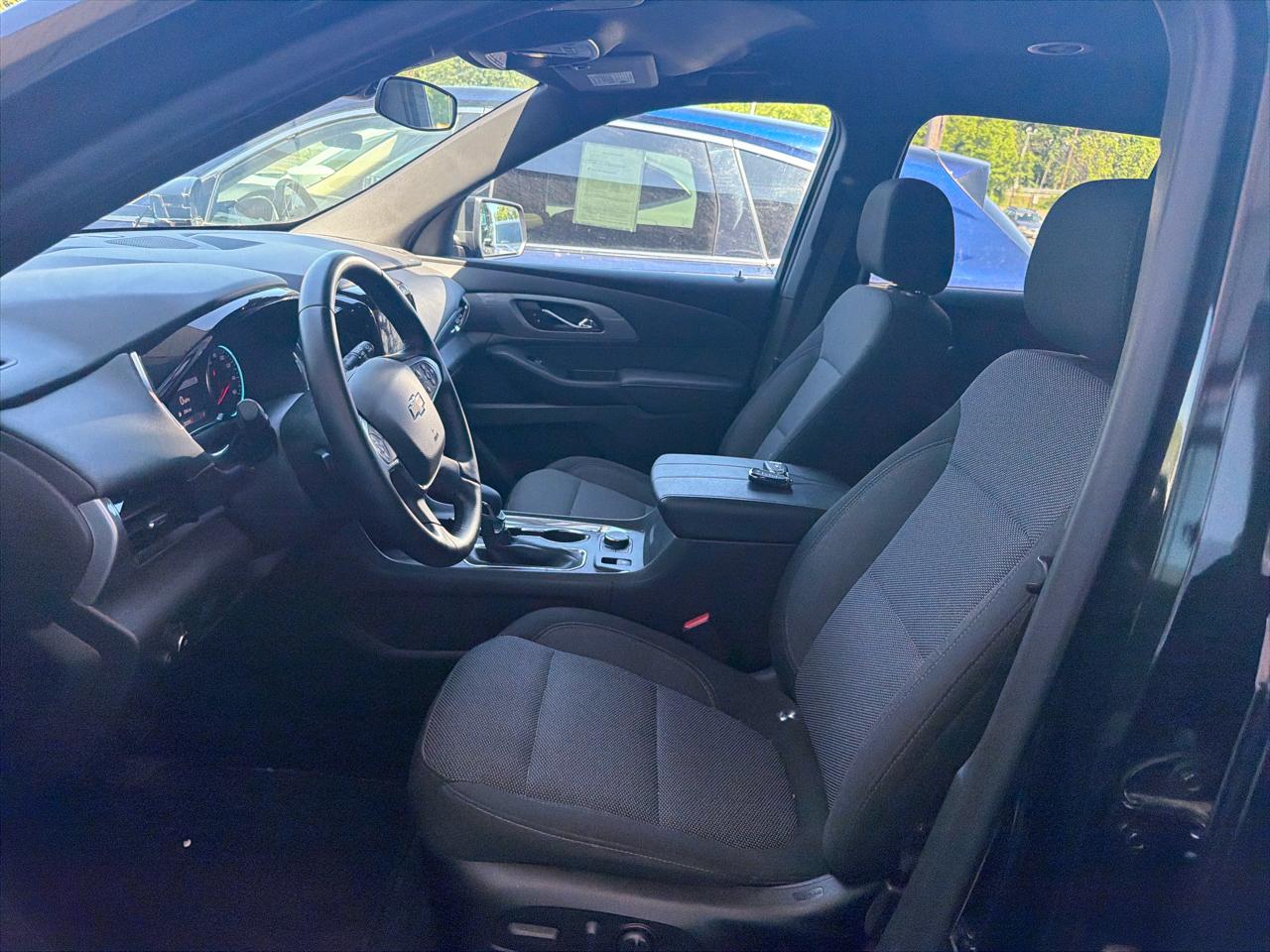 Chevrolet Traverse FWD 4dr LT Cloth w/1LT 2023