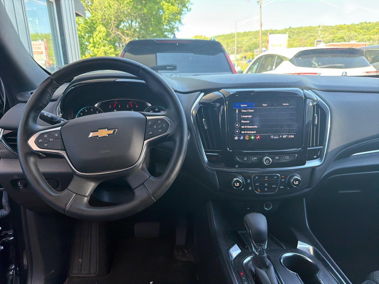 Chevrolet Traverse FWD 4dr LT Cloth w/1LT 2023