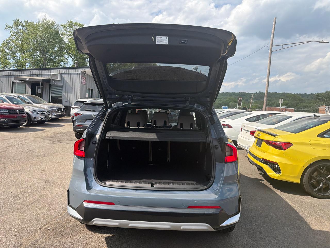 BMW X1 xDrive28i Sports Activity Vehicle 2023