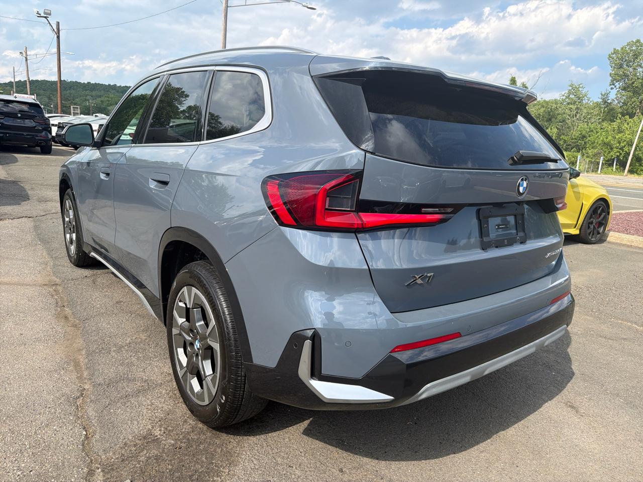 BMW X1 xDrive28i Sports Activity Vehicle 2023
