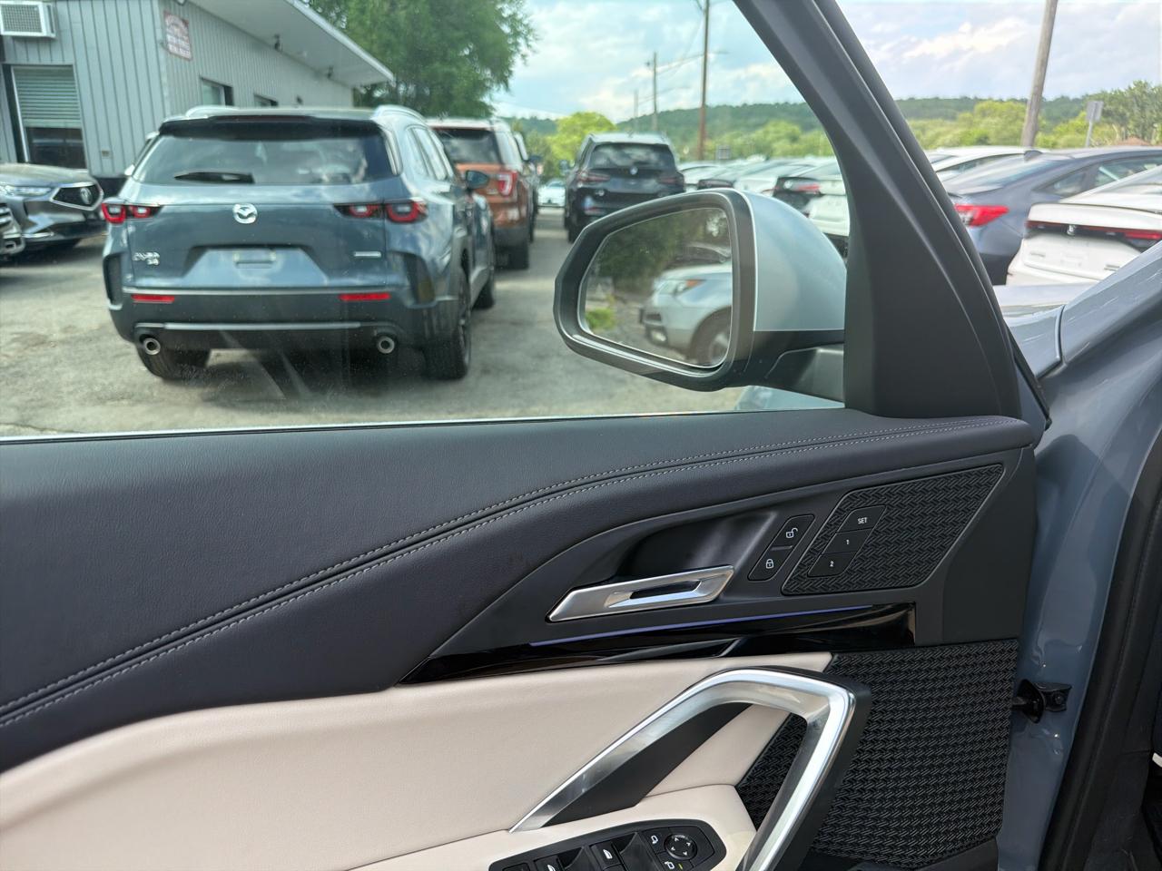 BMW X1 xDrive28i Sports Activity Vehicle 2023