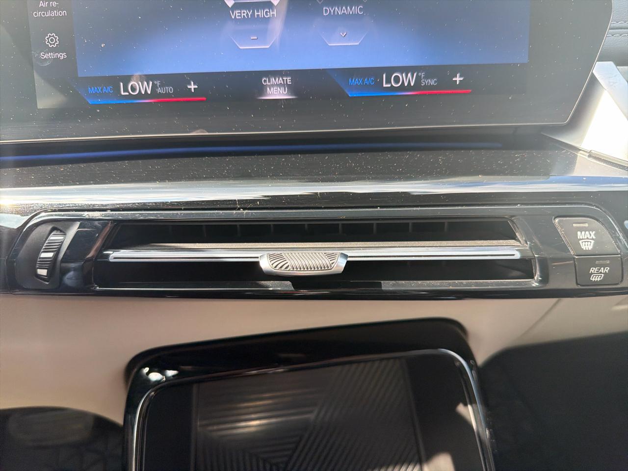 BMW X1 xDrive28i Sports Activity Vehicle 2023