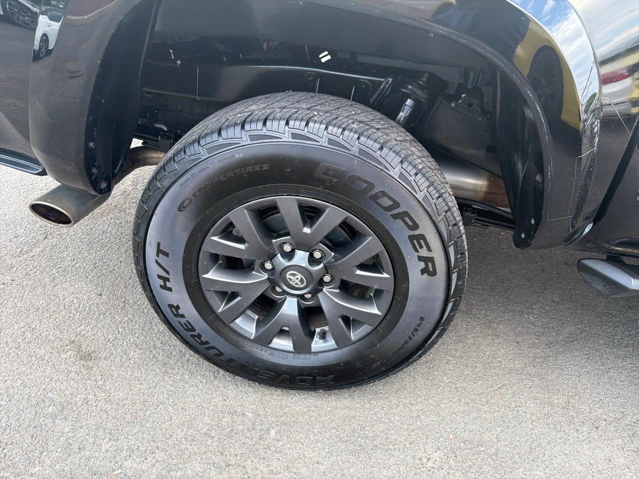 Toyota Tacoma 4WD  2023