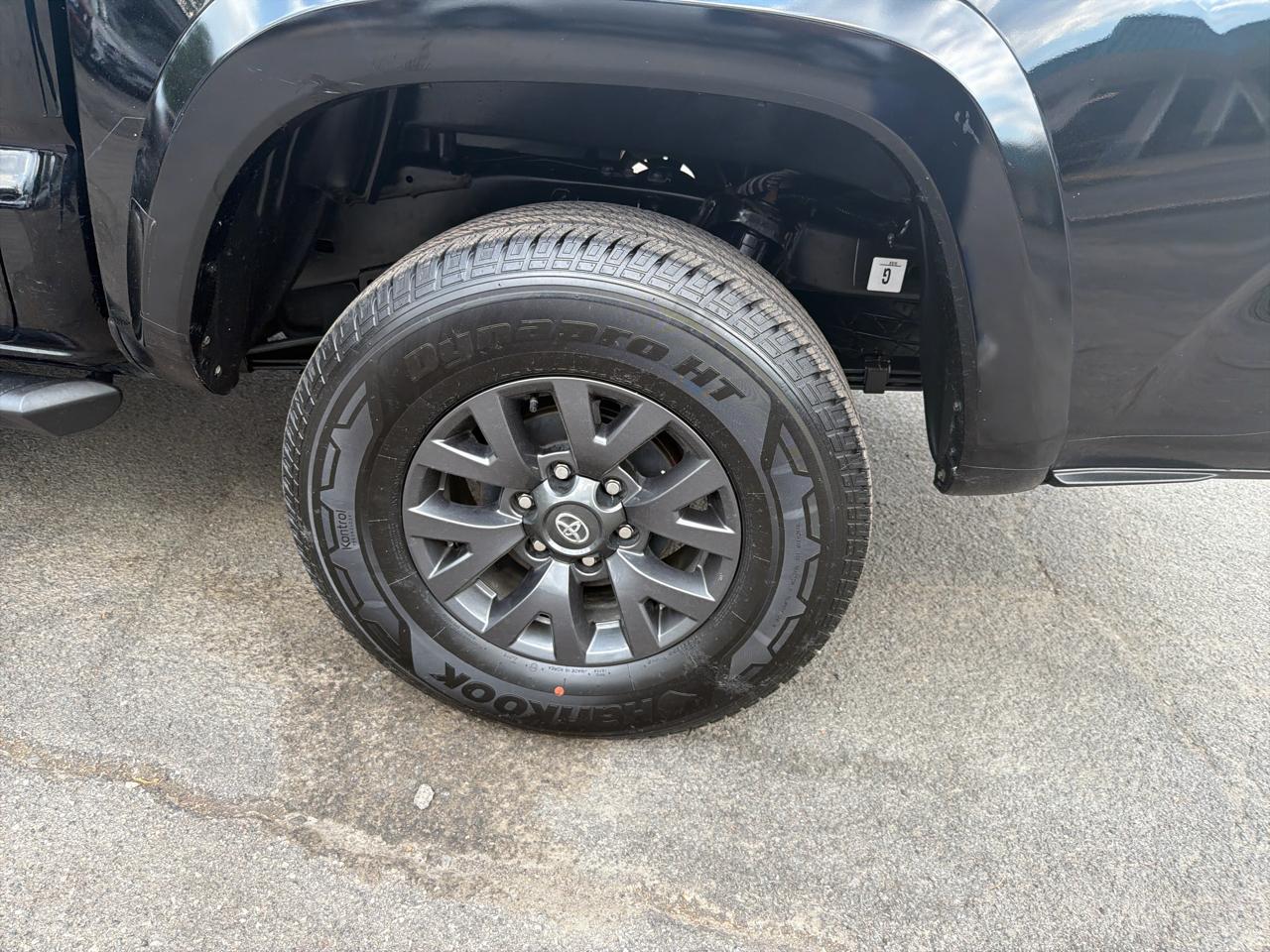 Toyota Tacoma 4WD  2023
