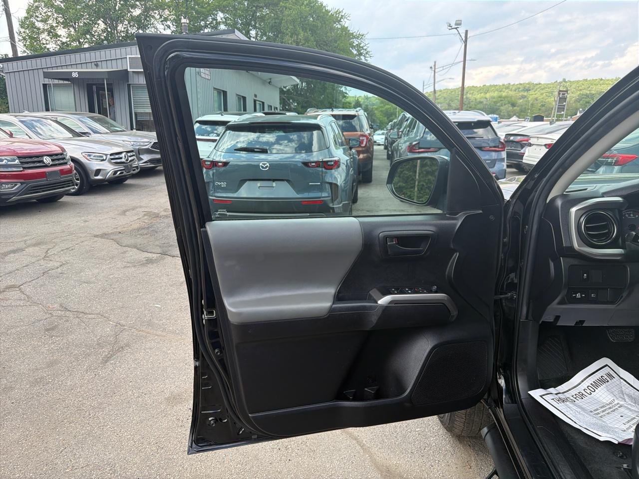 Toyota Tacoma 4WD  2023