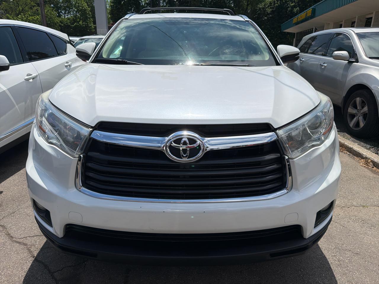 Toyota Highlander AWD 4dr V6 XLE (Natl) 2016