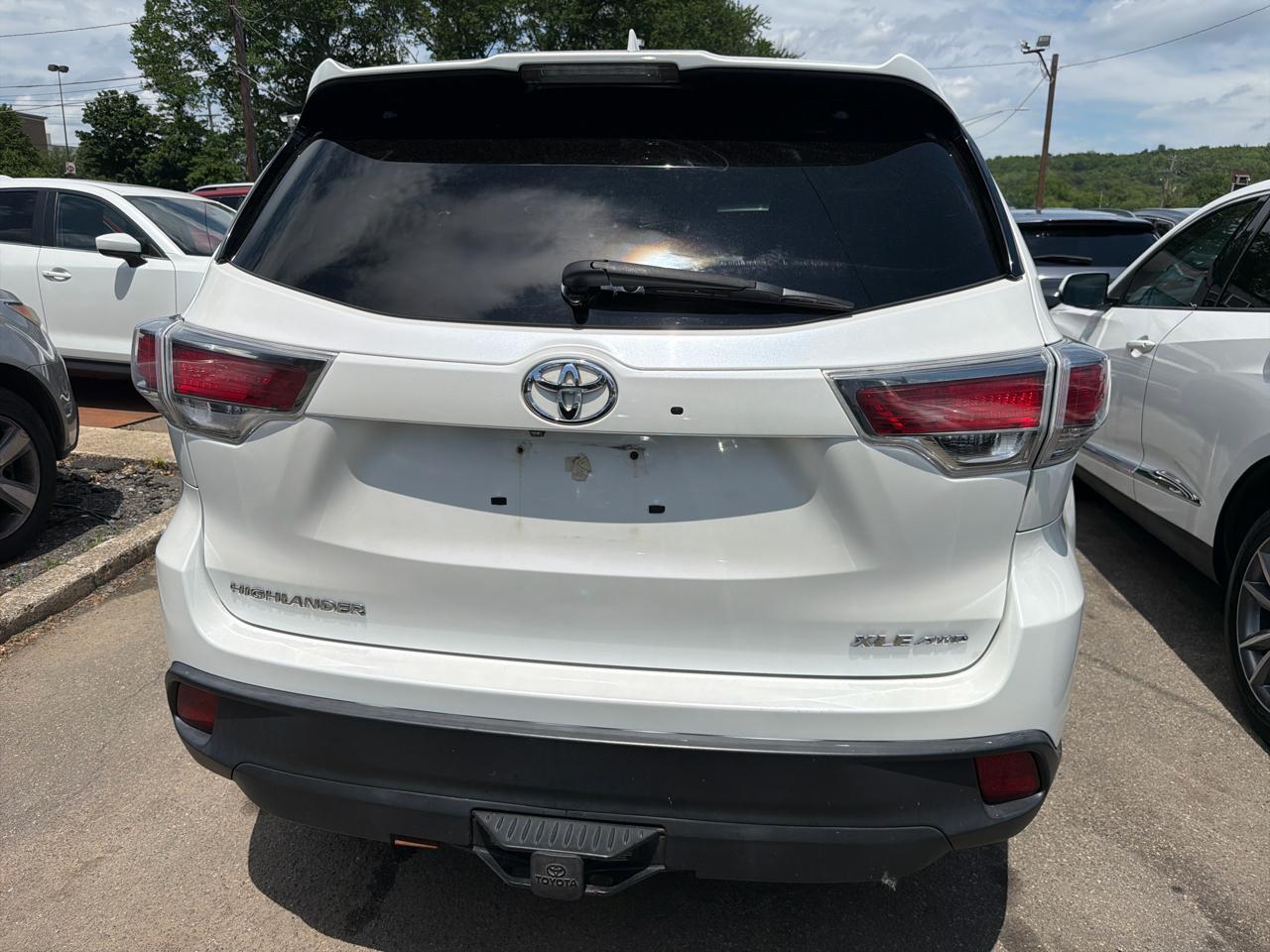 Toyota Highlander AWD 4dr V6 XLE (Natl) 2016
