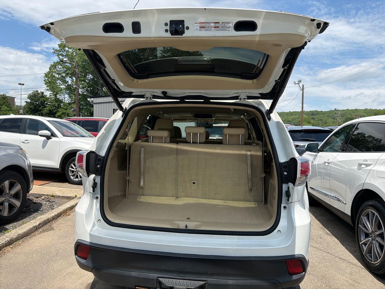 Toyota Highlander AWD 4dr V6 XLE (Natl) 2016