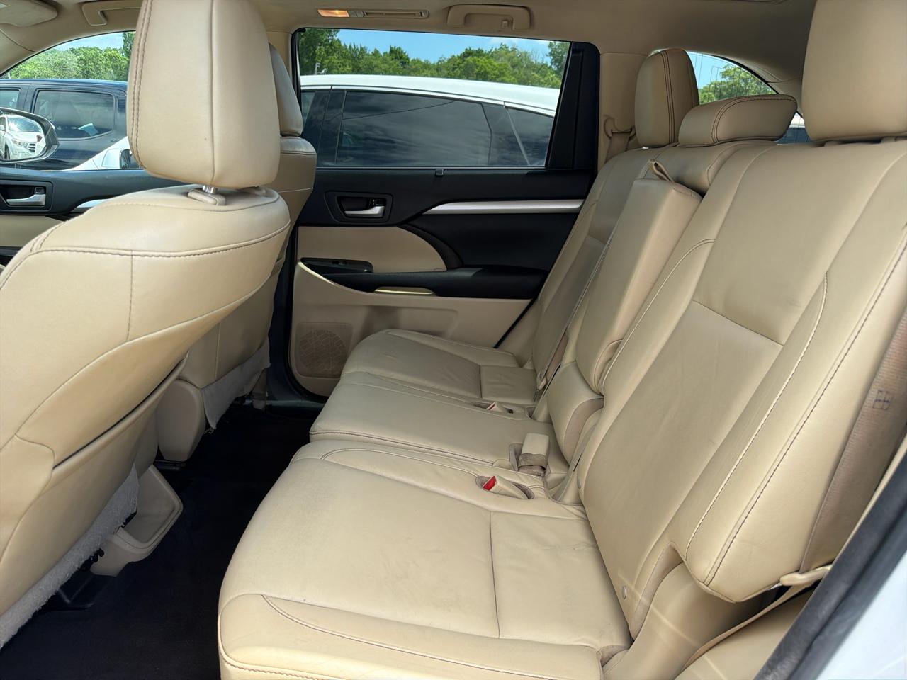 Toyota Highlander AWD 4dr V6 XLE (Natl) 2016