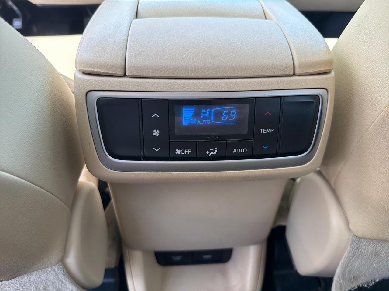 Toyota Highlander AWD 4dr V6 XLE (Natl) 2016